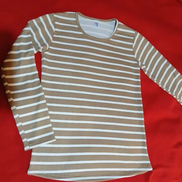 Camiseta de Mujer Algodón y Lycra a Rayas – Cómoda y Canchera